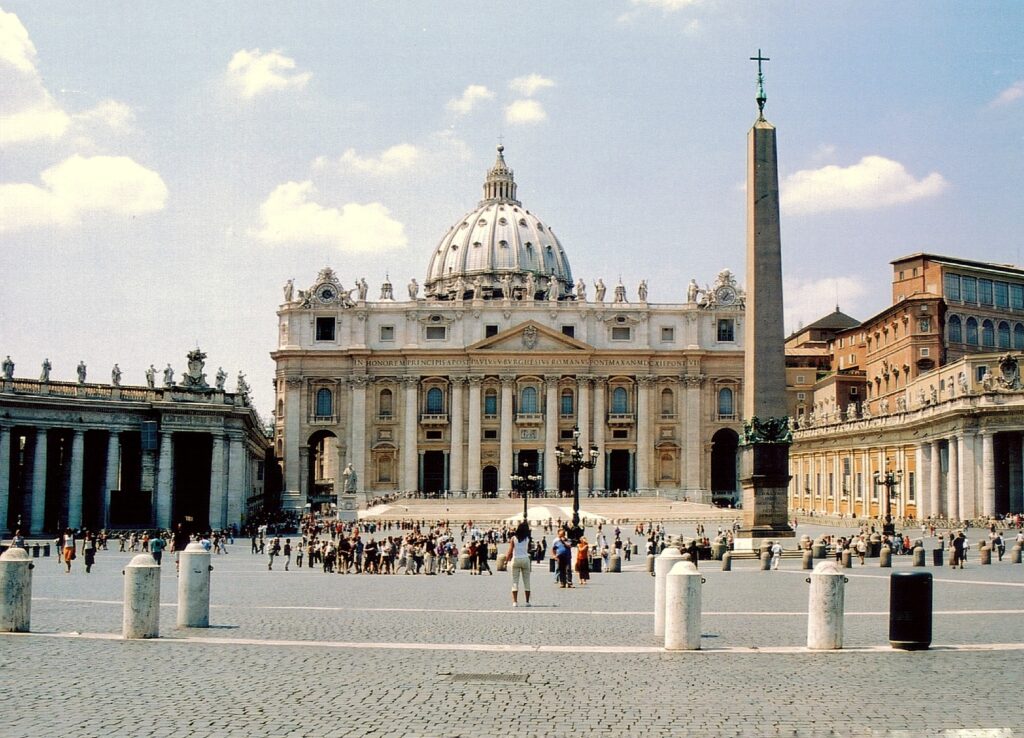 Holy See tourist hotspots - tour discoveries