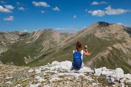 hiking alone as a woman tour discoveries